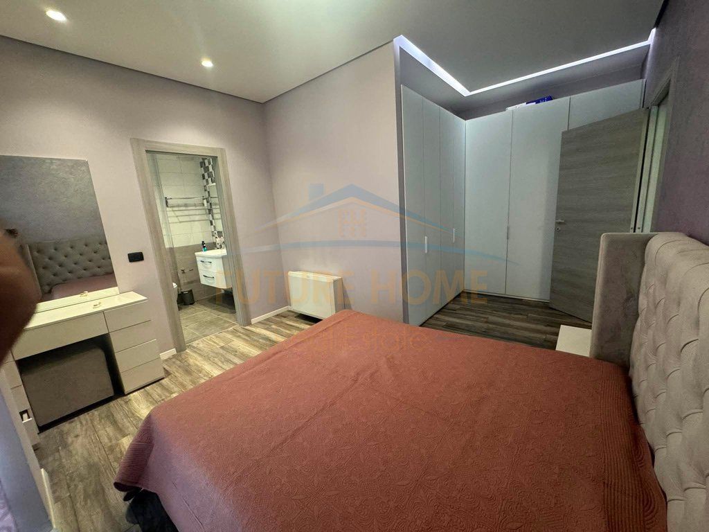 Rent, Apartment 2+1 + Parking Spot, Joan of Arc Boulevard, Tirana    75,000 Lek