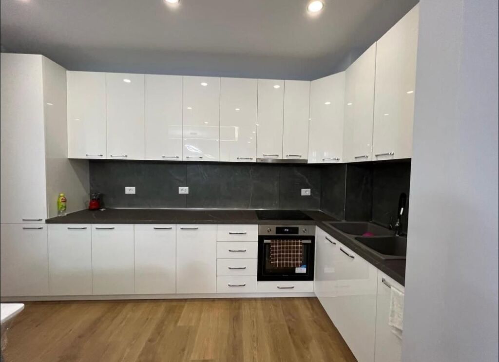 JEPET ME QIRA APARTAMENT 2+1+2 TEK DORO CITY PRANE ZOGUT TE ZI!
