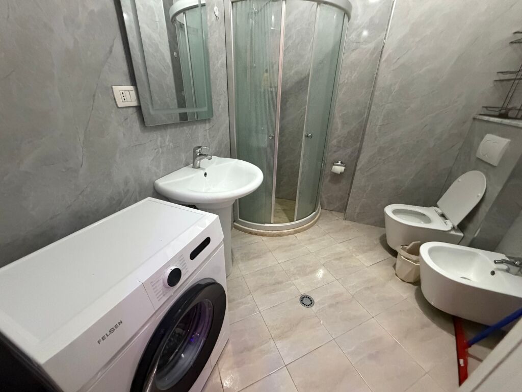 1+1, 2nd floor elevator, at un aldent selvia, 600 thousand leke