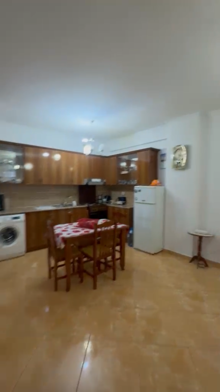 Apartament 1+1 per shitje ne Astir !