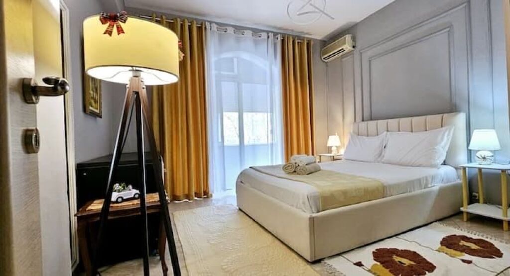 1+1,kat 4 pa ashensore,blloku i ambasadave,600 mije leke
