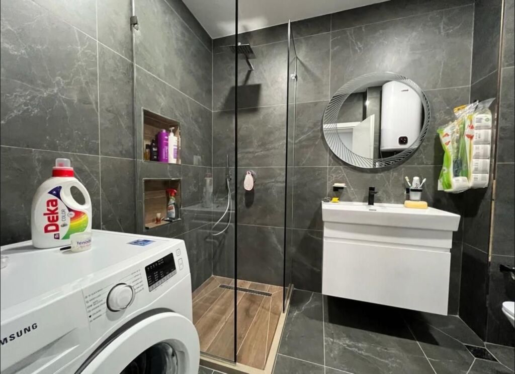 JEPET ME QIRA APARTAMENT 2+1+2 TEK DORO CITY PRANE ZOGUT TE ZI!
