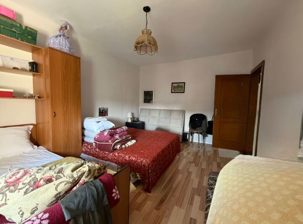 Shitet Apartament 1+1 - Laprakë, Pranë KMY
