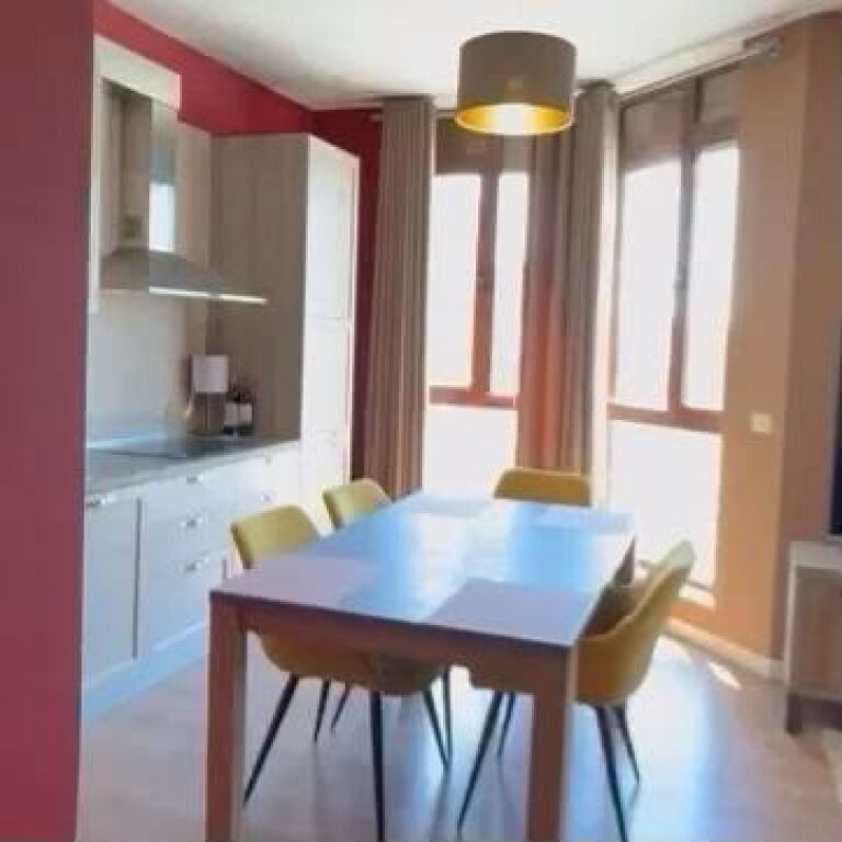 SHITET APARTAMENT – PRANË SQUARE 21