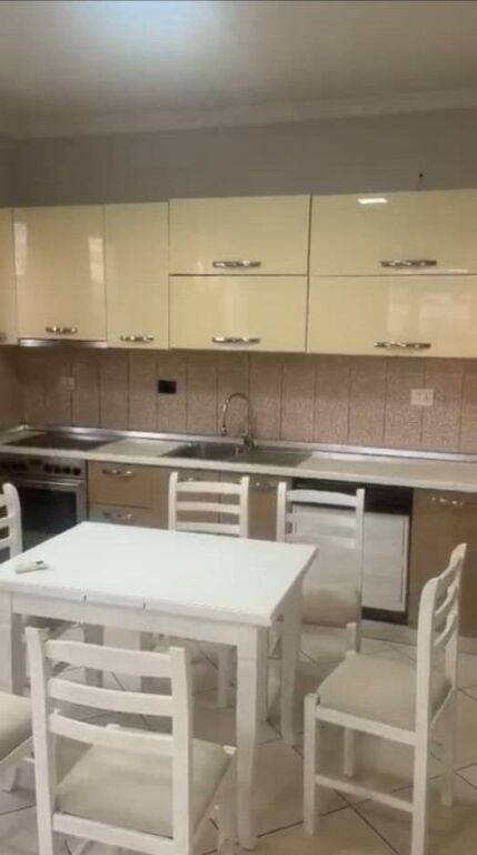 Qera | Apartament 2 + 1 | Medreseja | 600 €/muaj