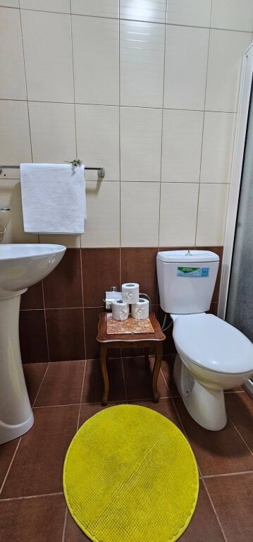 1+1,kat 4 pa ashensore,blloku i ambasadave,600 mije leke