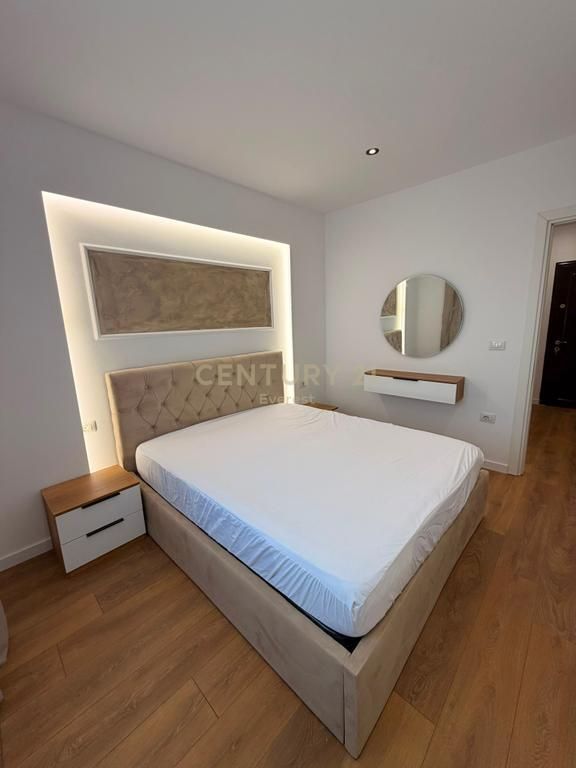 Apartment 1+1 for sale at 21-Dhjetori