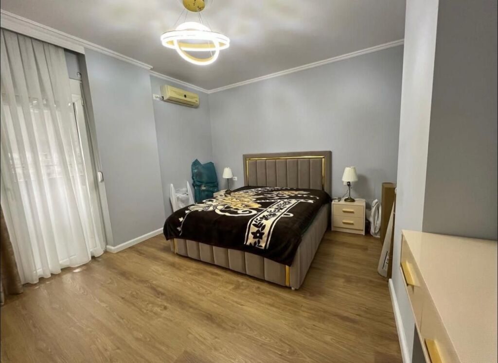 JEPET ME QIRA APARTAMENT 2+1+2 TEK DORO CITY PRANE ZOGUT TE ZI!