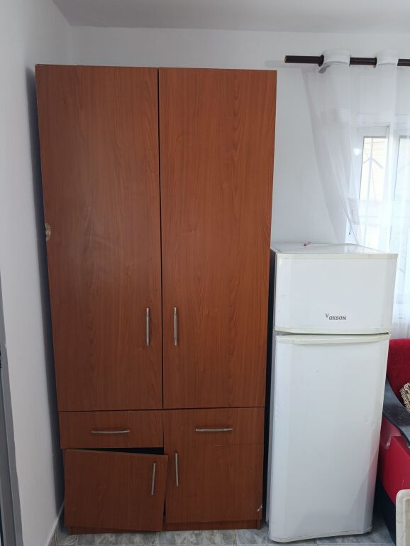 Qera | Garsoniere Pallat | Shkolla Bashkuar | 300 €/muaj