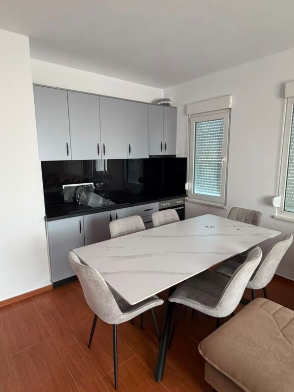 Comfortable apartment in Tirana – 5th floor