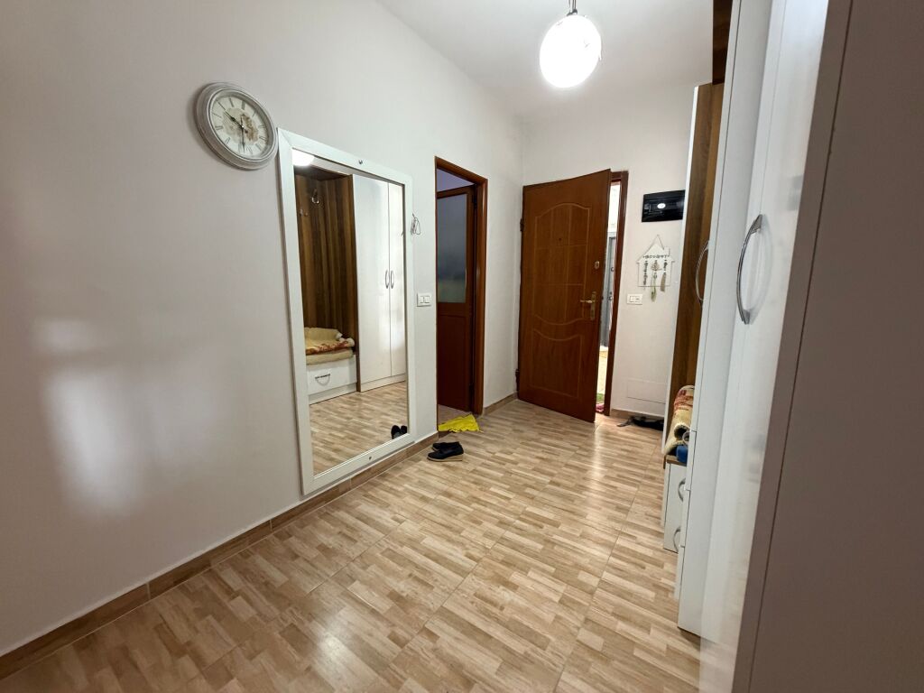 Shitet Apartament 1+1 - Laprakë, Pranë KMY