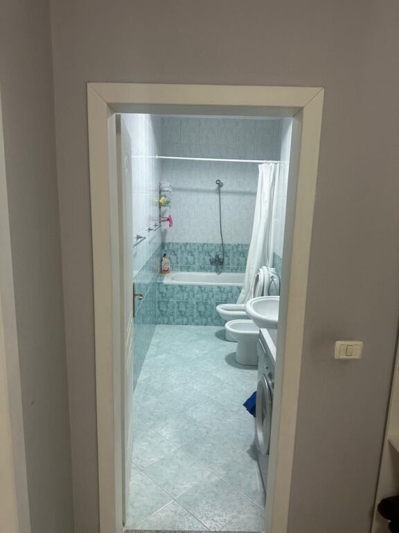 For rent 2+1+1 Elbasan Street 700 thousand lek