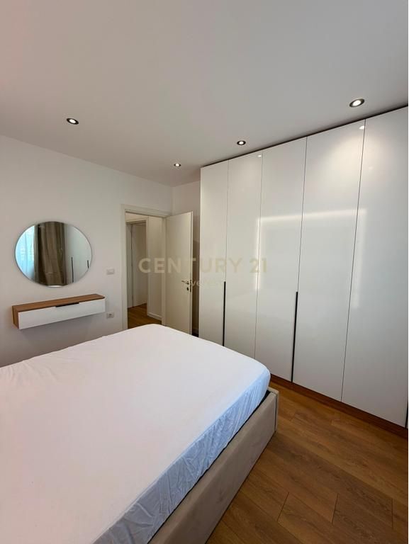 Apartment 1+1 for sale at 21-Dhjetori