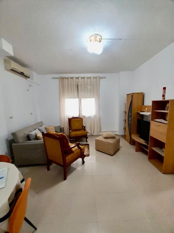 Japim me qera apartament 1+1 në Don Bosko