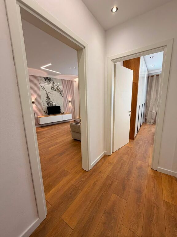 🏡 Shitet apartament 1+1 te Konviktet e Inxhinierisë së Ndërtimit