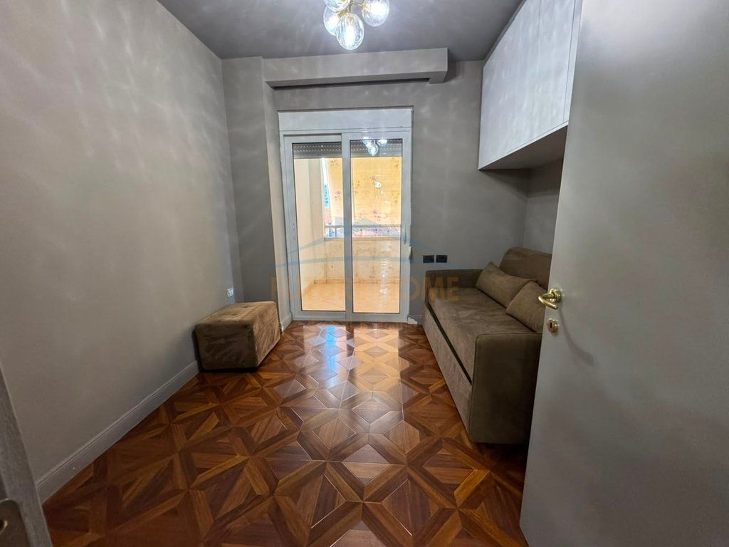 Qera, Apartament 3+1+2, Zogu i Zi, Tirane