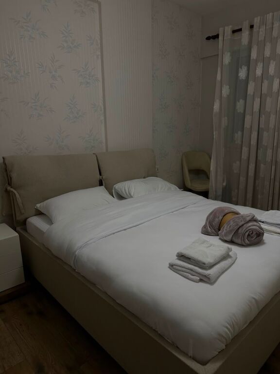 Appartamento 2+1+2 in affitto – Komuna e Parisit