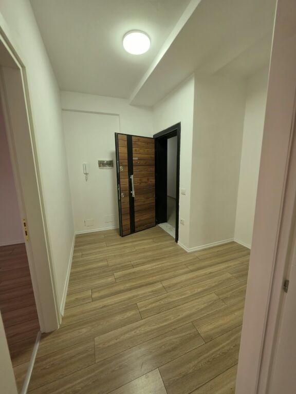 Shitet apartament 1+1 ne Astir