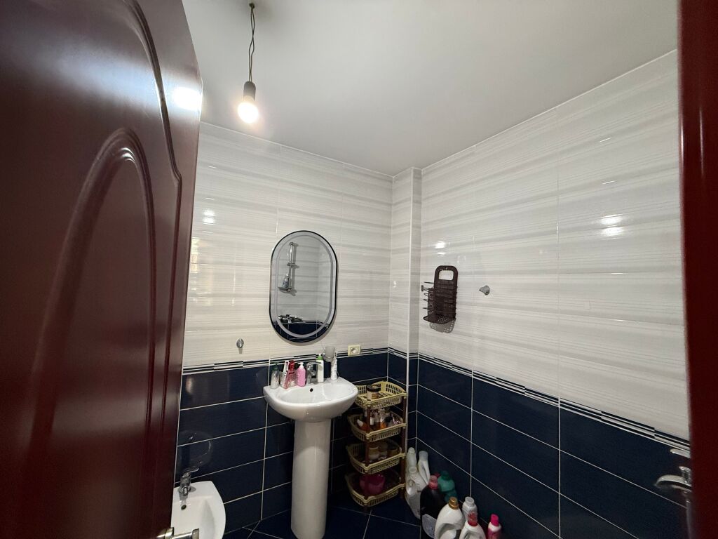 ASTIR APARTAMENT 2+1+2 PER SHITJE!