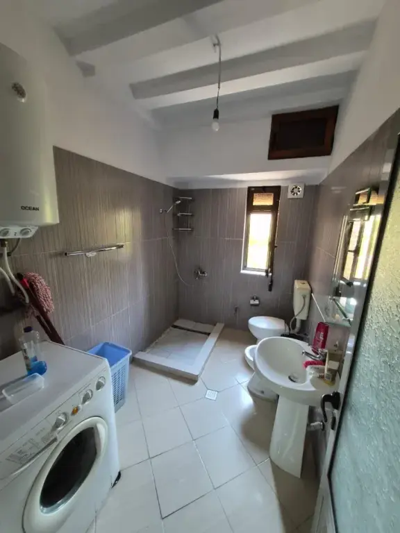 Rent | Apartament 1 + 1 | Rruga Sadik Petrela | 400 €/month
