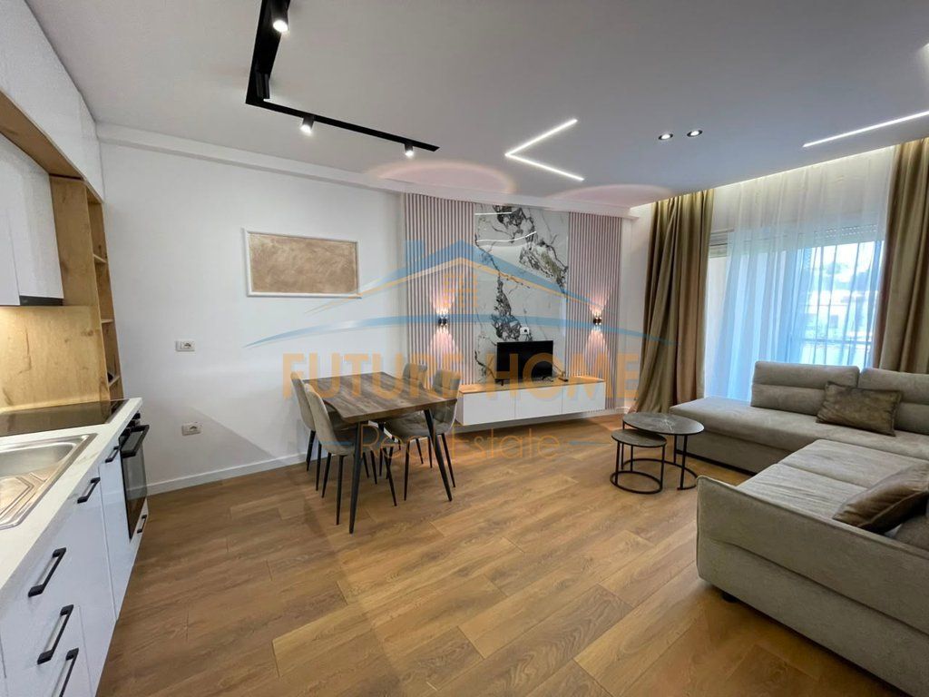 Shitet, Apartament 1+1, 21 Dhjetori, Tiranë