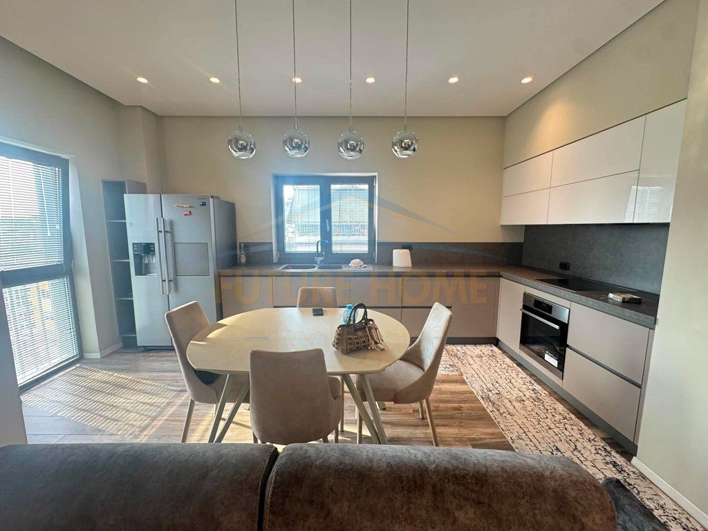 Rent, Apartment 2+1 + Parking Spot, Joan of Arc Boulevard, Tirana    75,000 Lek