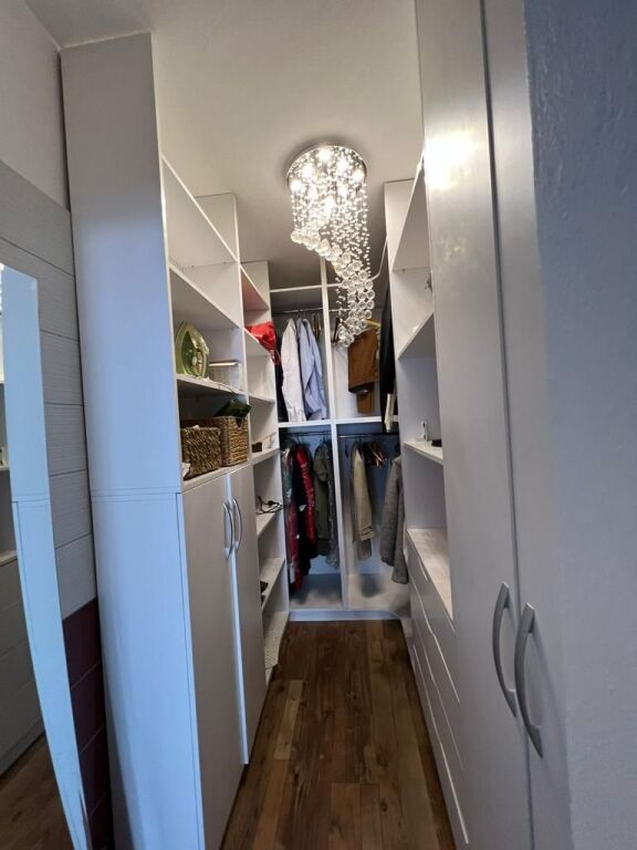 Jepet 1+1 me Qira ne Astir (prane RRETHIT)