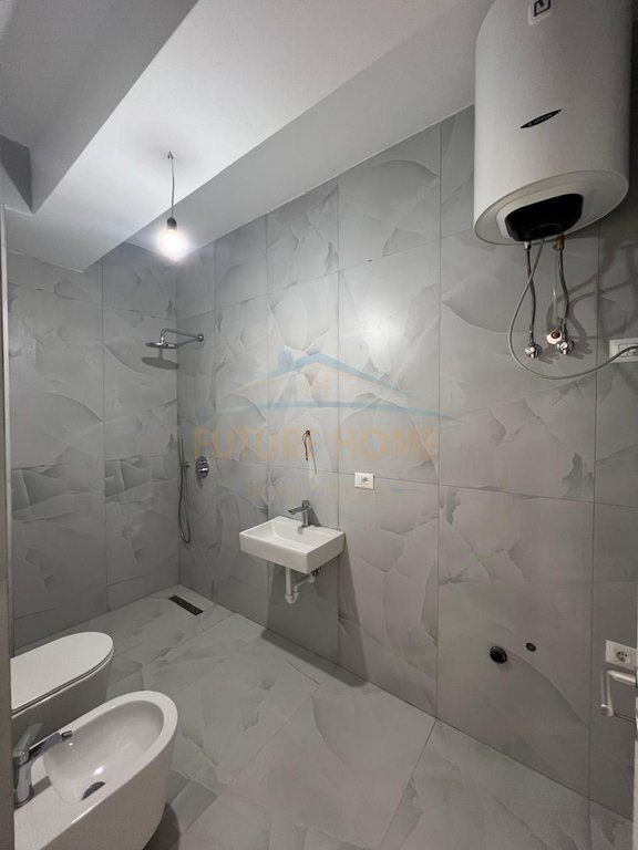Shitet, Apartament 1+1, Tiranë,Alidemi