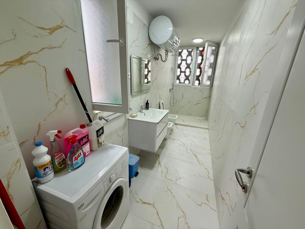 📣 QERA SUPER Apartament 2+1 Me 2 Tualete 📍 Qender, Prane Pazarit Te Ri ✨