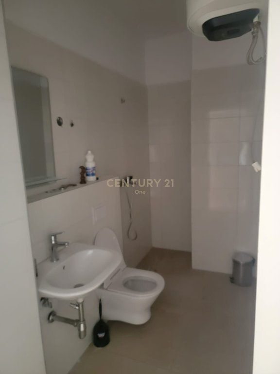 FOR SALE 1+1 – COMPLEX ASL 145,000 € 1,450,000 Lekë
