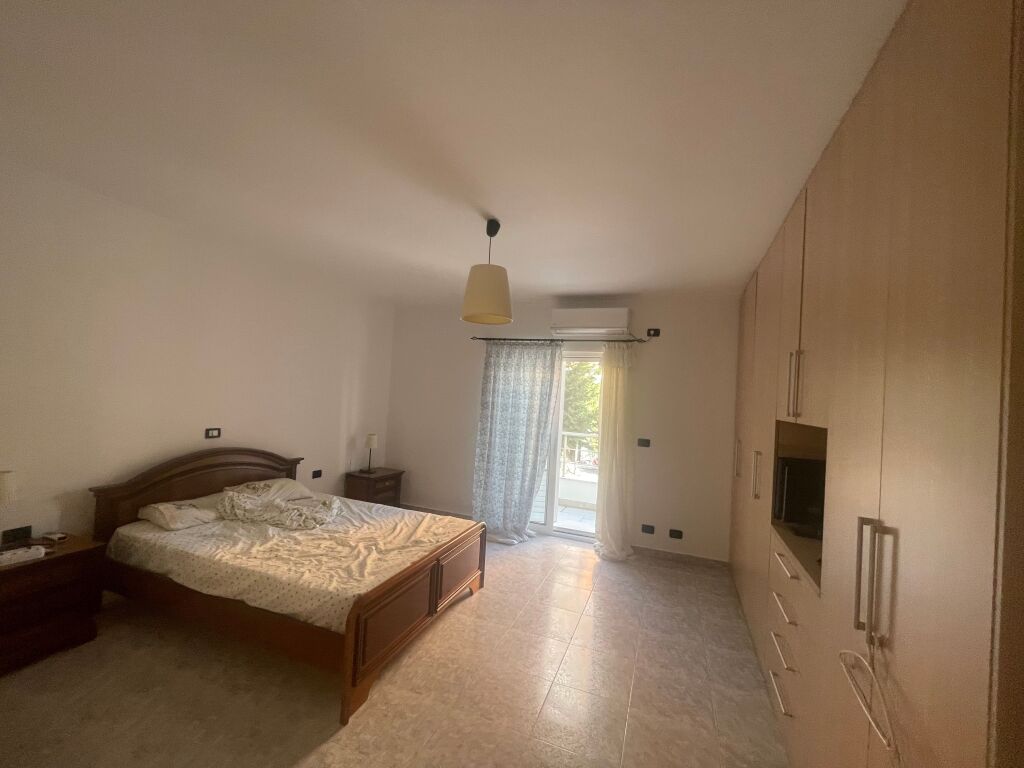 Apartment 2+1 for rent in the Paris commune