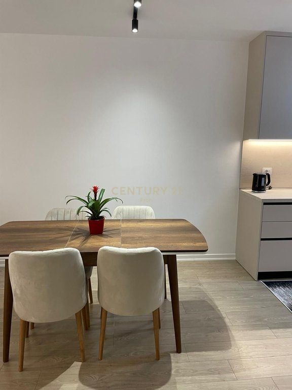 Appartamento 1+1 in affitto, in Via Elbasan. 900 € /Mese
