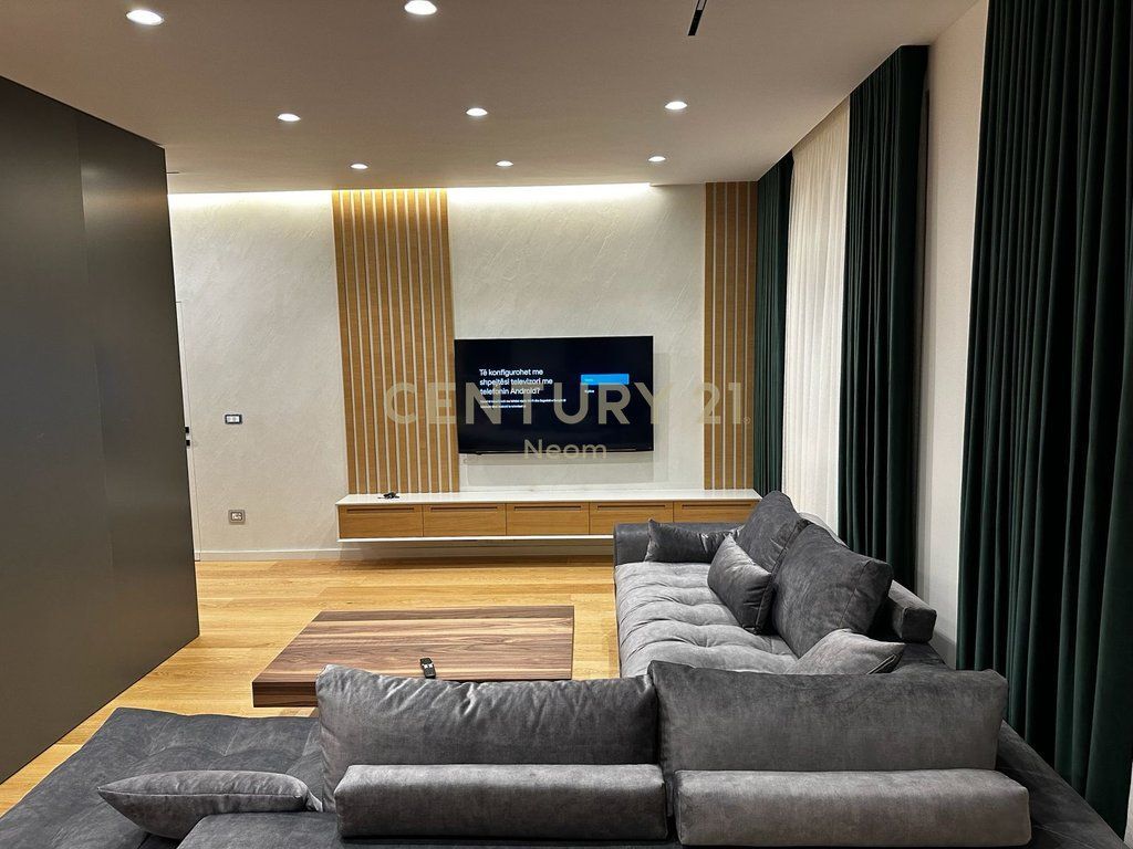 Shitet Apartament 2+1+2+ Post Parkimi në Liqenin e Thatë