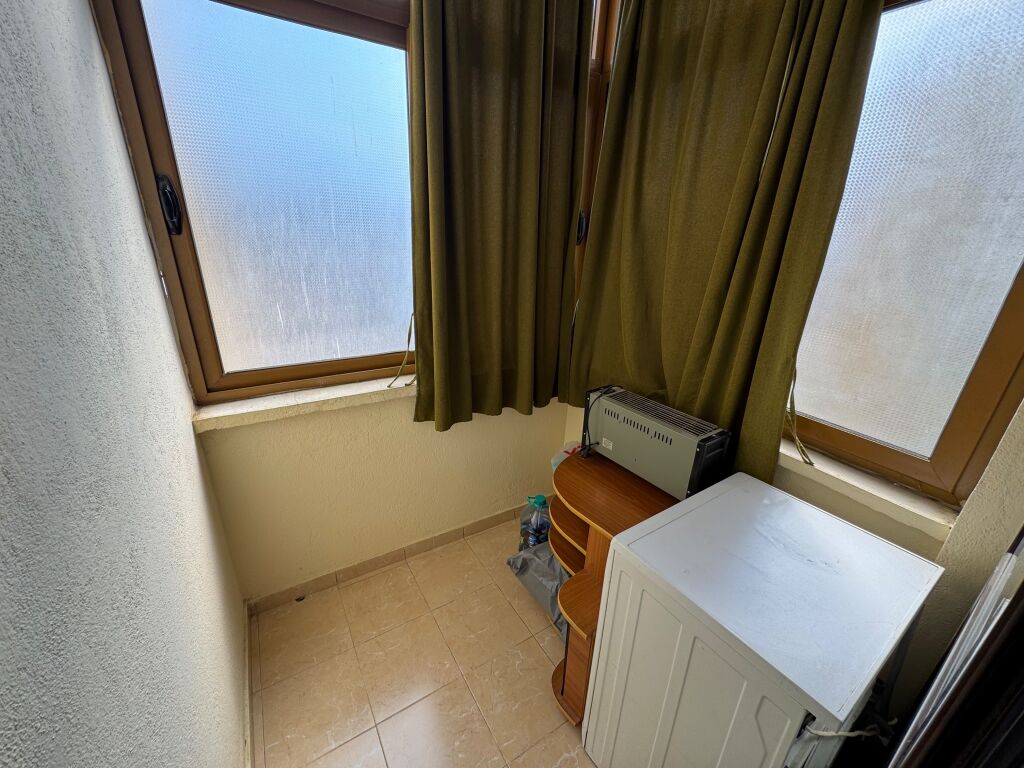🏡 Shitet Apartament 2+1+2  📍 Don Bosko, pranë Shkollës “Qazim Turdiu” 📐 96 m² neto, me certifikatë 🏢 Kati 4 me ashensor 🌿 2 ballkone të mbyllura ✨ Mundësi organizimi në 3+1 💰 Çmimi: 200 milion lekë