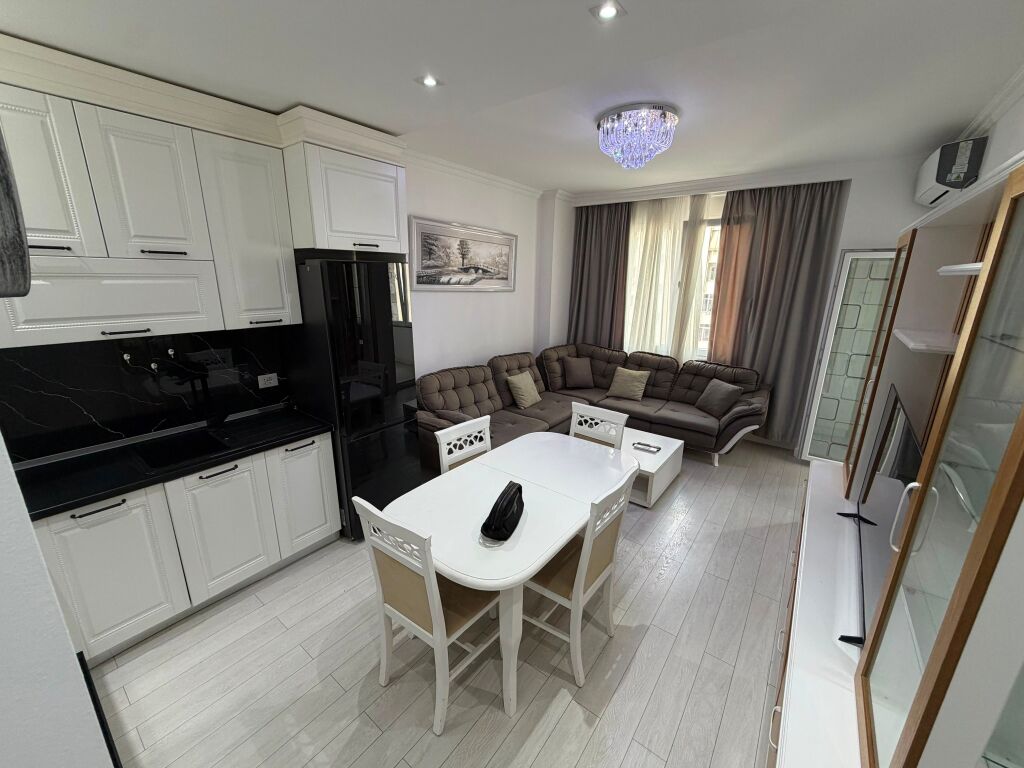 🏡 Jepet me qira apartament 1+1 📍 Astir, mbrapa Kabare “Artisti” 🏢 Kati 6, me ashensor  💶 Çmimi: 500 €/muaj, i padiskutueshëm