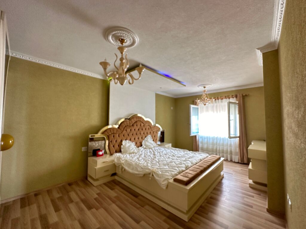 Shitet apartament 2+ 1 në Fresk!
