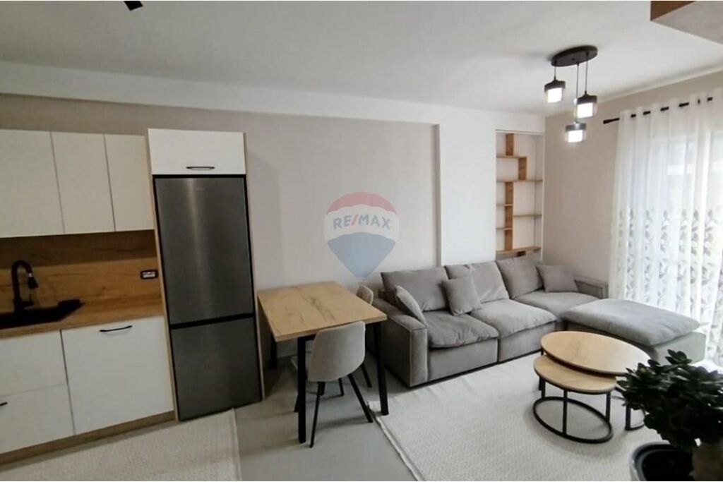 Apartament 1+1 +parkim me qira