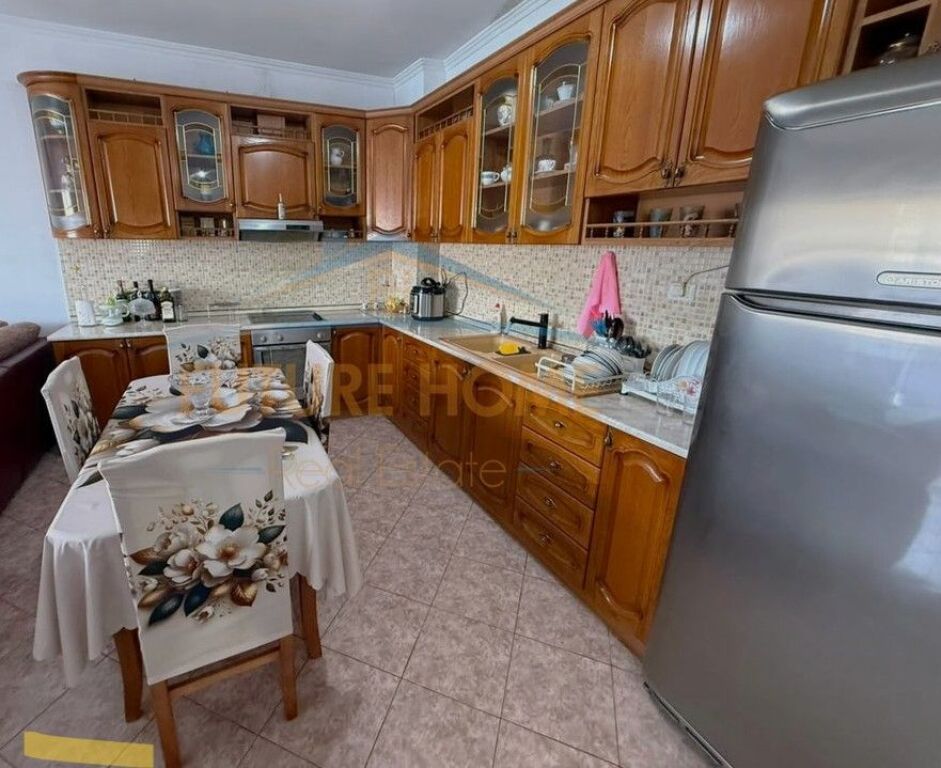 In vendita, Appartamento 2+1, Giardino Botanico, Tirana 160.000 €