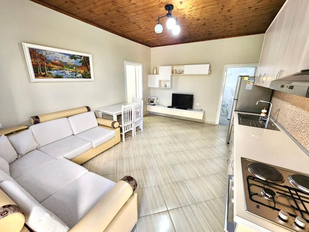 Me Qera: Shtëpi Private 70m2 + Tokë 150m2 📍 Mullet -TEG ✨ 40,000 Leke/Muaj | 2 vende parkimi 🔑