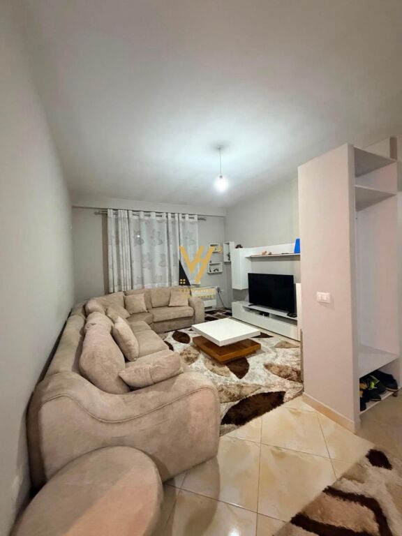 JEPET APARTAMENT 2+1+BLK ME QERA NE YZBERISHT 49.000 LEKE