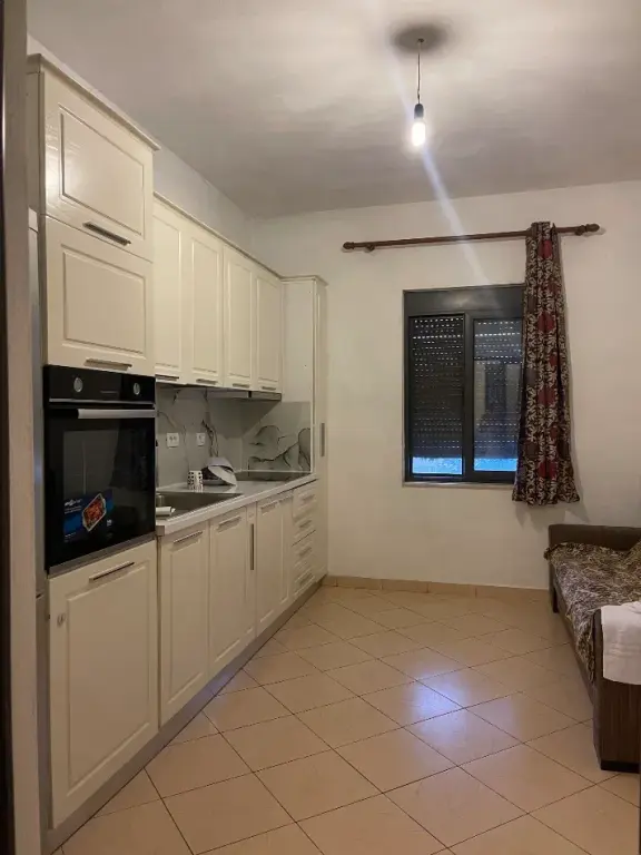 Affitto | Apartament 1 + 1 | Sauk | 400 €/mese