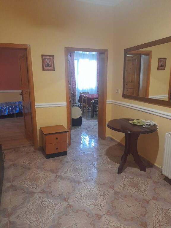 Rent | Shtëpi private 2 + 1 | Kristal Center | 650 €/month
