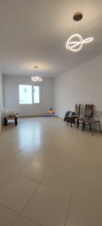 AFFITTASI APPARTAMENTO 2+1+BALCONE "FRESK" 40.000 LEKE