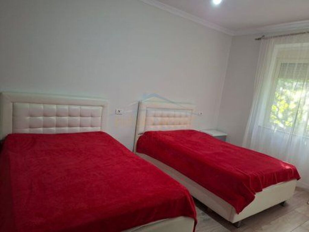 Qira, Apartament 2+1, Ura e Tabakëve, Tiranë