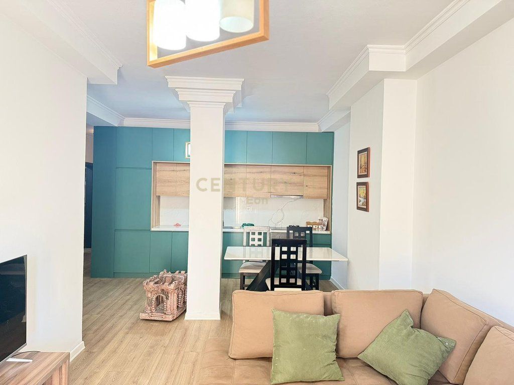 SHITET APARTAMENT 2+1 NE QENDER TE DURRESIT