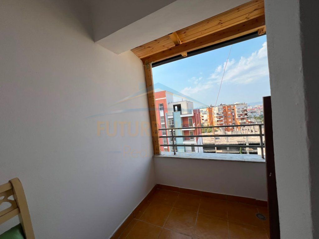 Shitet, Apartament 2+1, Rruga Thesarit, Fresk, Tirane