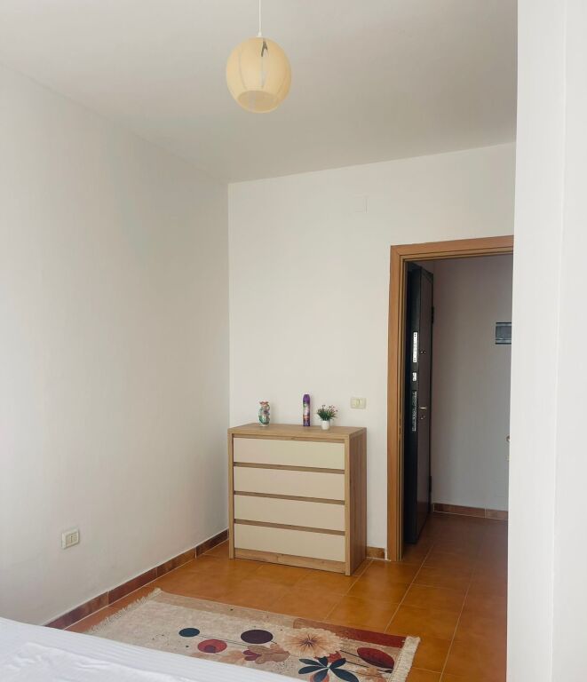 🏡 Shitet Apartament 1+1  📍 Astir, Kompleksi Fratari   🏢 Kati 7  🛗 Me ashensor  🛋 I mobiluar  ◾️ Sipërfaqe bruto: 58.32m² ◾️ Sipërfaqe neto: 53.5m²  🌿 Me ballkon  📃 Me hipotekë - mundësi blerje me kredi   💰 Çmimi: 11,500,000 (i diskutueshëm)