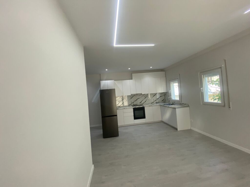 Apartment 1+1 Empty for rent Kodra e Priftit !