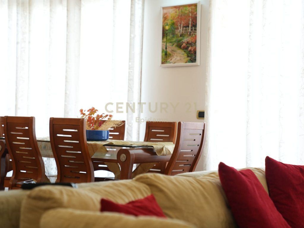 FOR RENT 2+1 APARTMENT NEAR THE SPORTS PALACE !