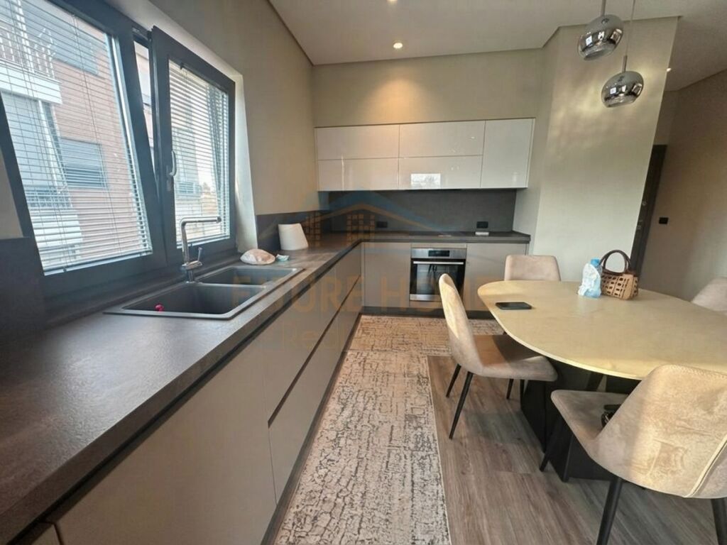 Rent, Apartment 2+1 + Parking Spot, Jean D'Ark Boulevard, Tirana